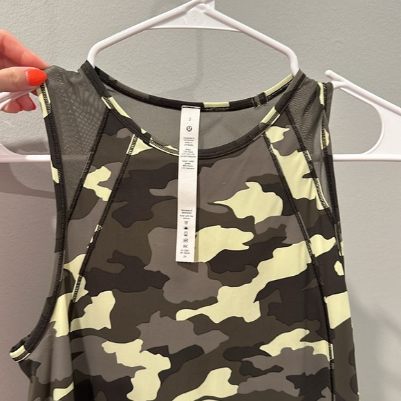Lululemon Sculpt Tank
Heritage 365 Camo Crispin Green Multi / Medium Olive - Picture 4 of 4